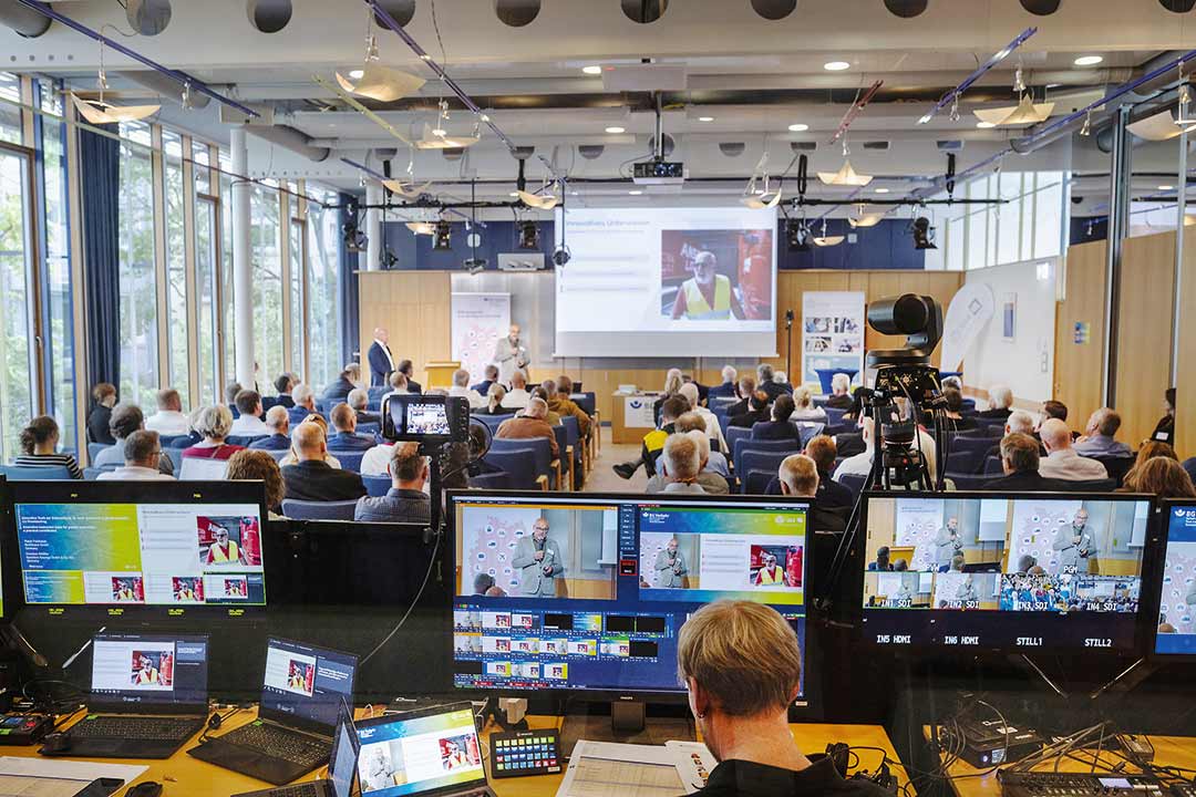 100 Gäste nahmen an der Branchenkonferenz teil, 110 weitere waren online dabei.